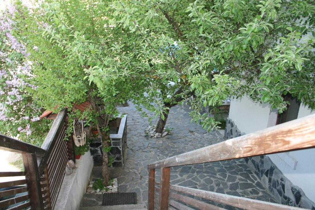 Guest House Kamenik Yagodina Exterior photo