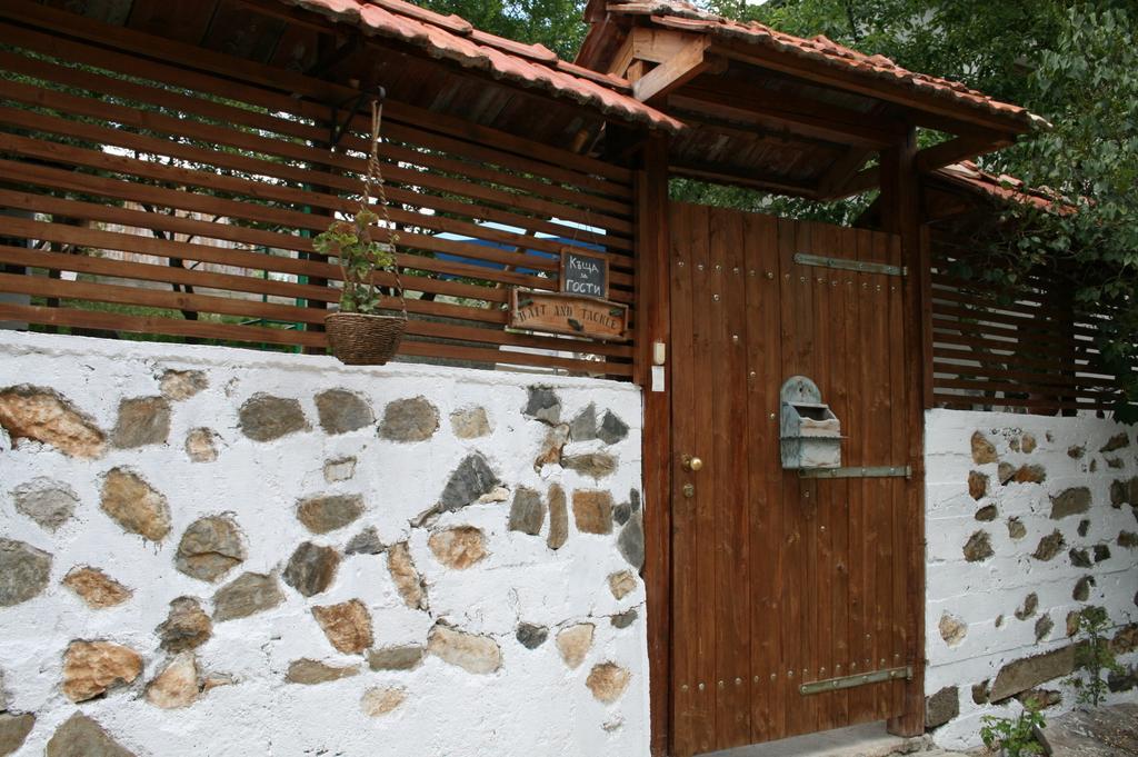 Guest House Kamenik Yagodina Exterior photo