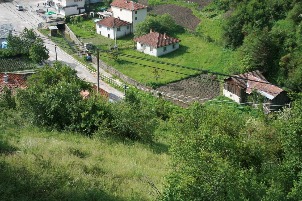 Guest House Kamenik Yagodina Exterior photo